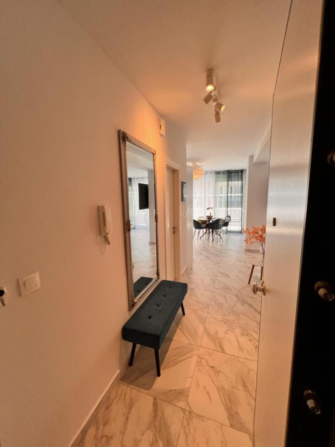 Casa De Tres Hermanos In The Heart Of เอเธนส์ ภายนอก รูปภาพ