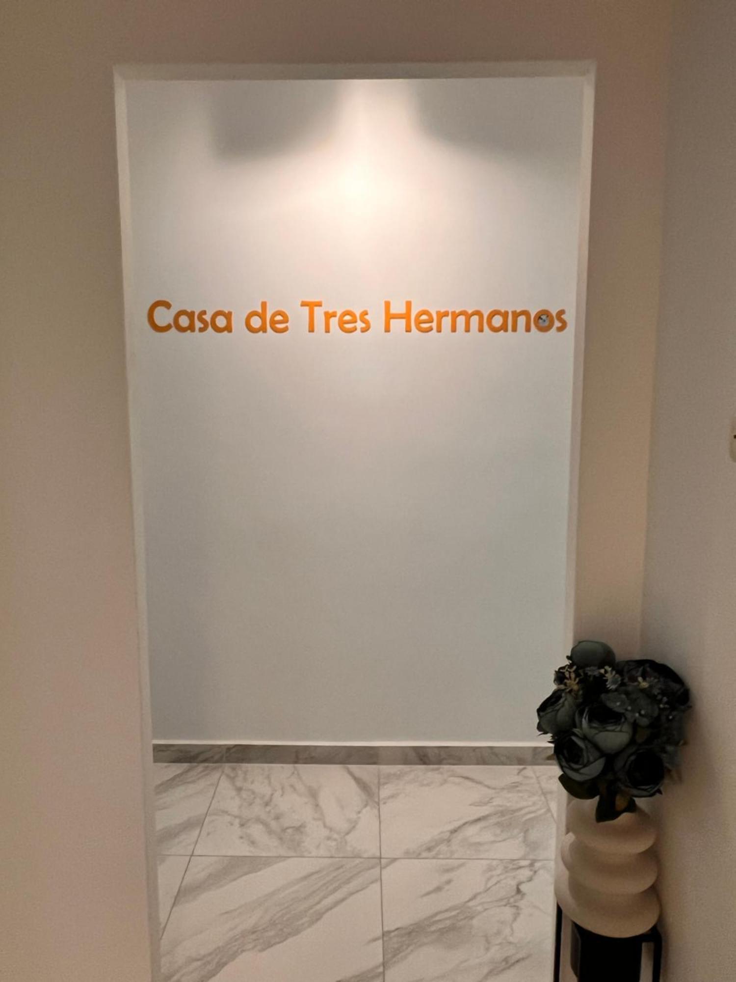 Casa De Tres Hermanos In The Heart Of เอเธนส์ ภายนอก รูปภาพ